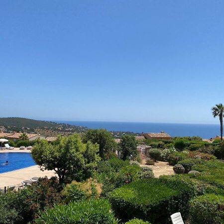 Appart. Vue Mer Avec Piscine - Golfe De St Tropez Les Issambres Exterior foto