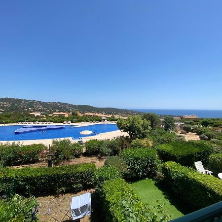 Appart. Vue Mer Avec Piscine - Golfe De St Tropez Les Issambres Exterior foto