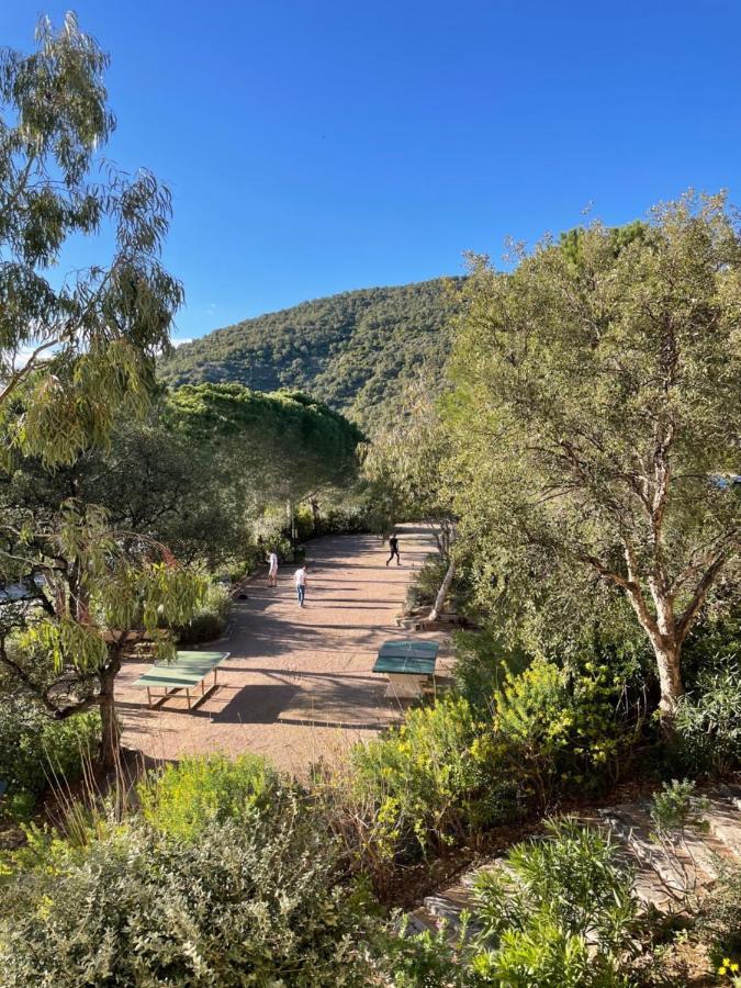 Appart. Vue Mer Avec Piscine - Golfe De St Tropez Les Issambres Exterior foto